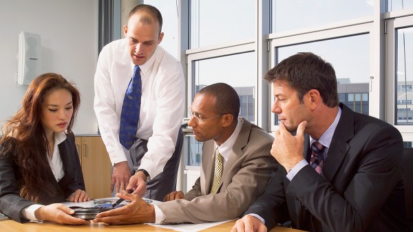 Schaeffler da soporte a sus clientes ofreciendo asesoramiento técnico en las aplicaciones para la ejecución óptima de los rodamientos.